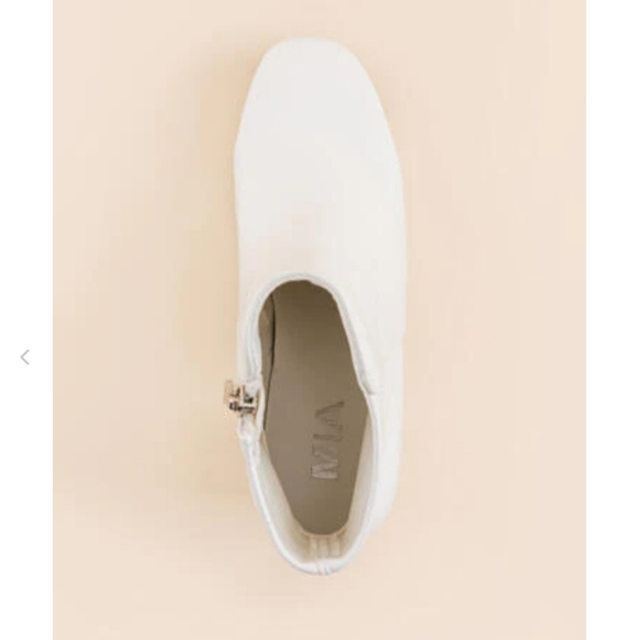 MIA Carla Stretch Bootie - Picture 8 of 9